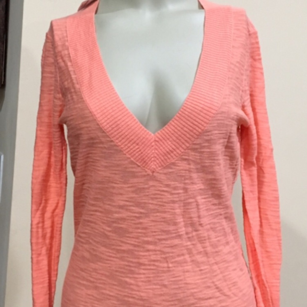 **NWOT Express V Neck Fitted Sweater - Picture 2 of 5
